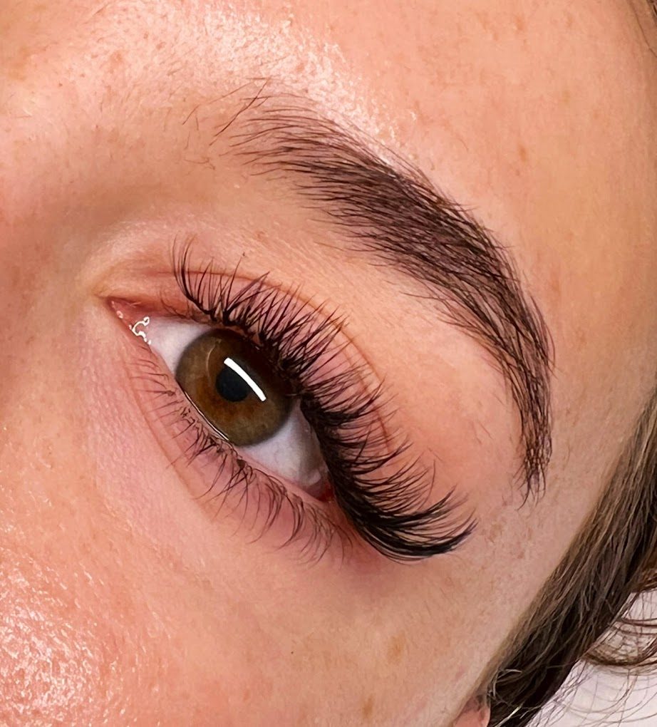 Classic lash extensions by Meraki Spa in Stratford