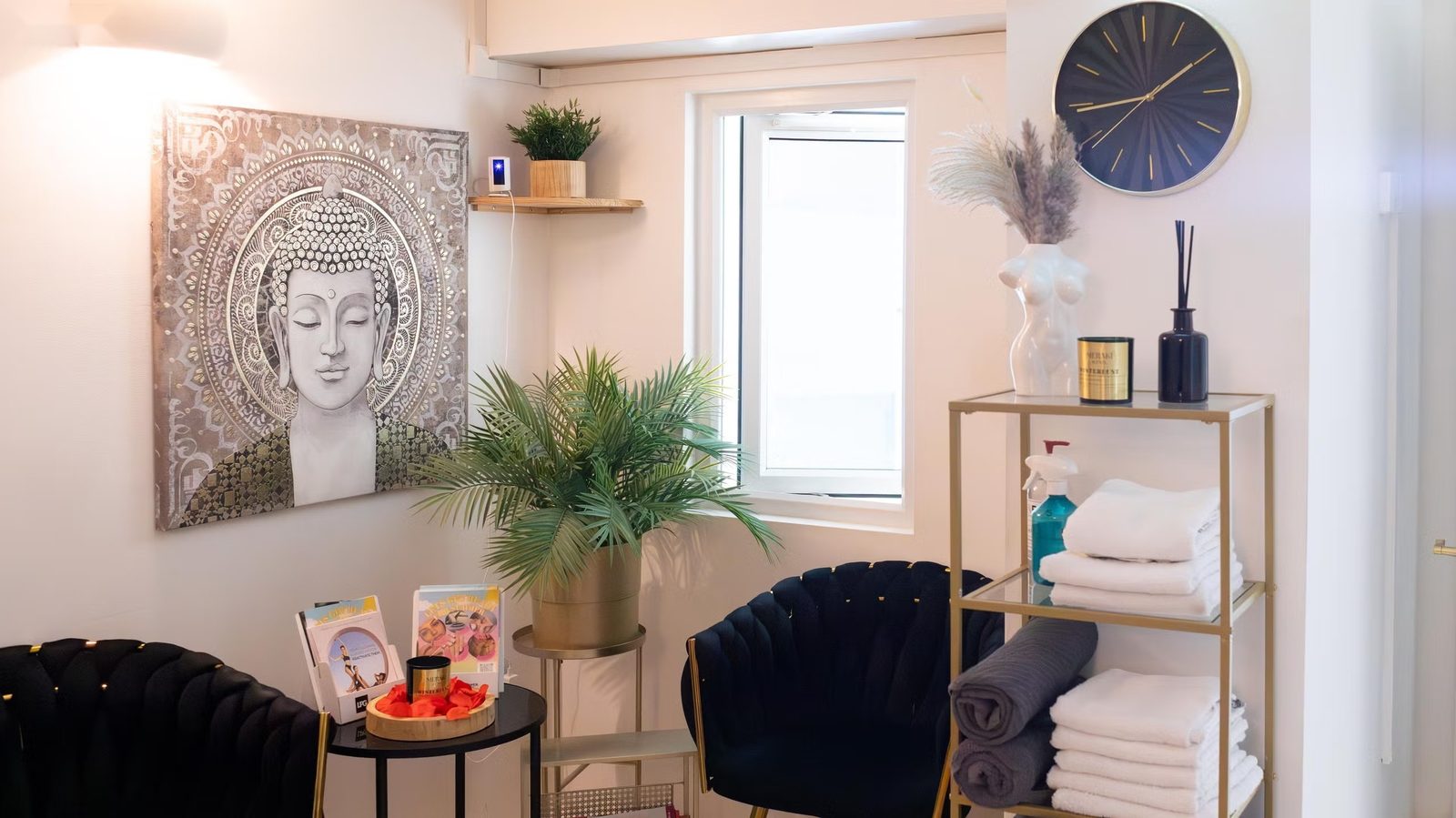 A treatment room at Meraki Spa